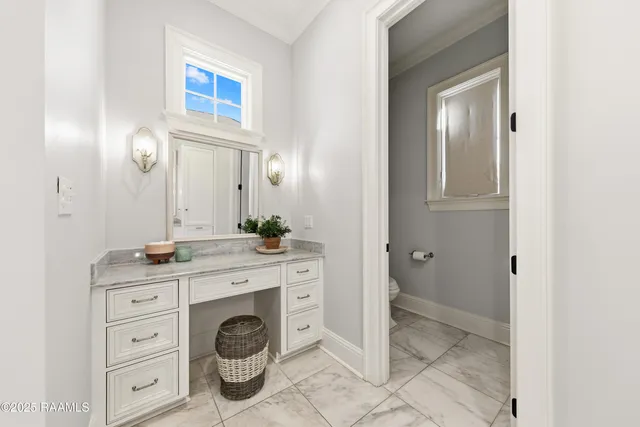 $1,650,000 | 208 Oak Side Alley, Lafayette, LA 70508