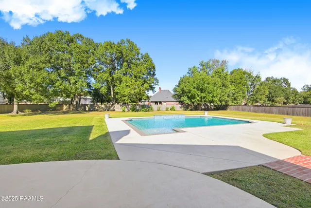 $1,650,000 | 208 Oak Side Alley, Lafayette, LA 70508