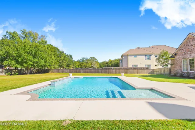 $1,650,000 | 208 Oak Side Alley, Lafayette, LA 70508