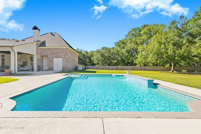 $1,650,000 | 208 Oak Side Alley, Lafayette, LA 70508