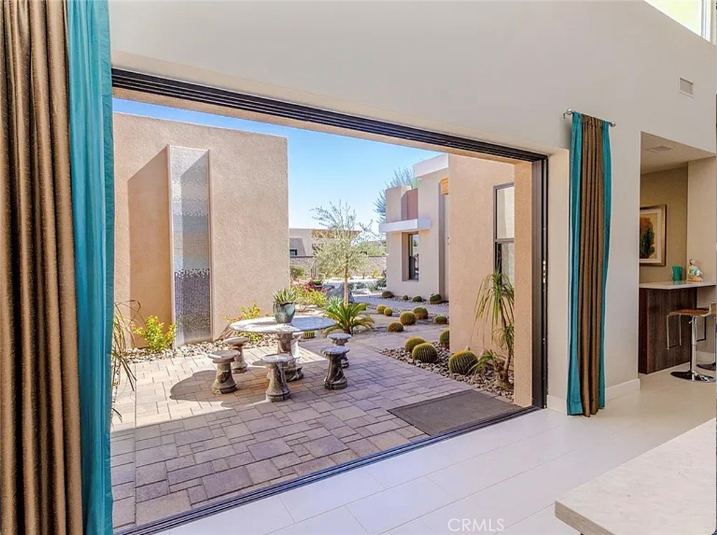 3 Via Merenda Rancho Mirage, CA 92270 - Photo 17 of 72 Courtyard