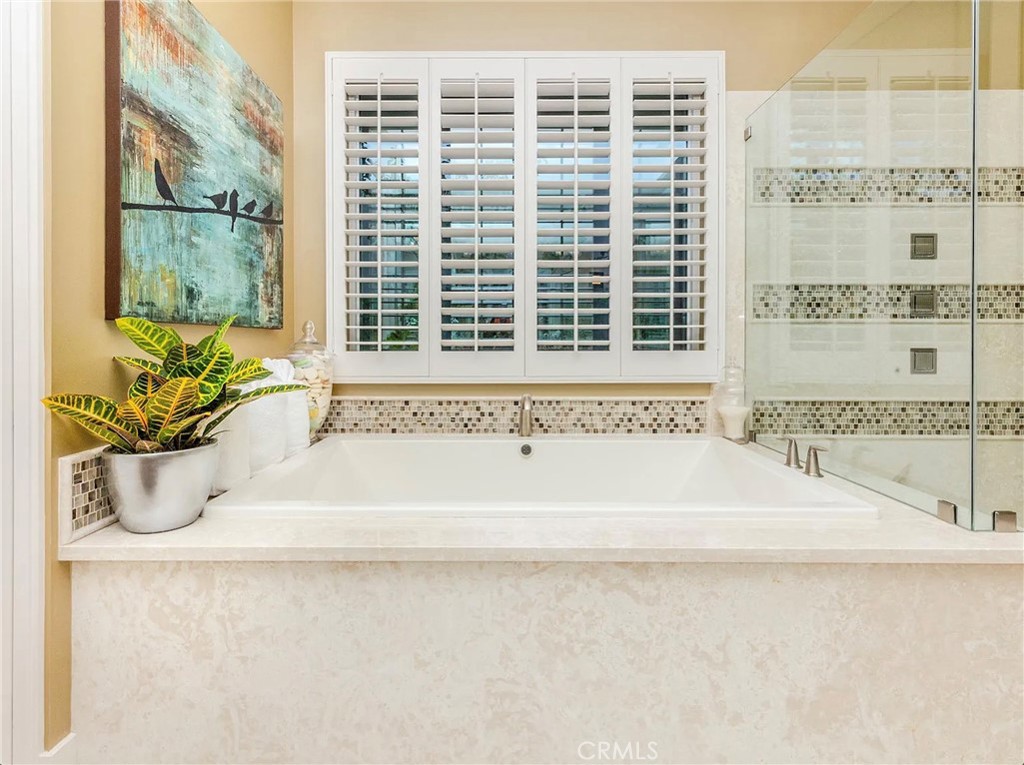 3 Via Merenda Rancho Mirage, CA 92270 - Photo 41 of 72 Jetted Tub