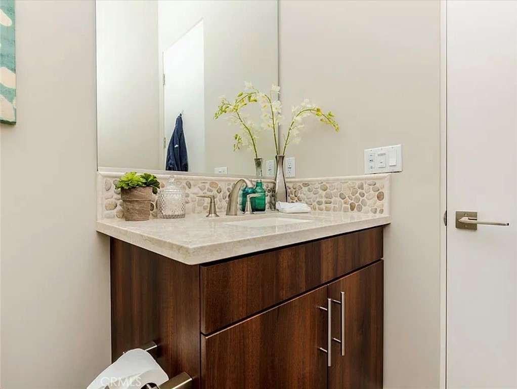 3 Via Merenda Rancho Mirage, CA 92270 - Photo 52 of 72 Bedroom 3 Bathroom