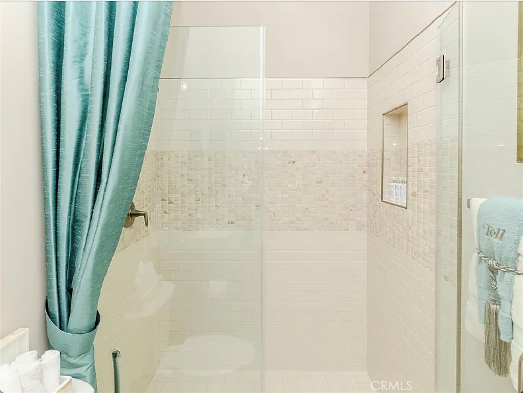 3 Via Merenda Rancho Mirage, CA 92270 - Photo 60 of 72 Casita Shower