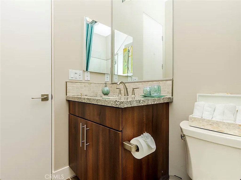 3 Via Merenda Rancho Mirage, CA 92270 - Photo 61 of 72 Casita Bathroom