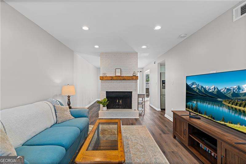 7750 Roswell Road, Unit 9E Atlanta, GA 30350 - Photo 1 of 1
