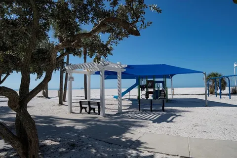 $2,690,000 | 8640 West Gulf Boulevard, Treasure Island, FL 33706