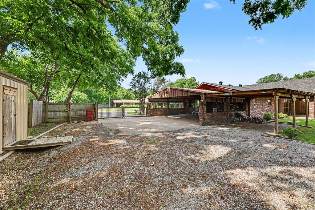 805 Wes Michael Road Bonham, TX 75418 - Photo 20 of 32