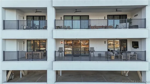 $1,195,000 | 166 Captiva Drive, Unit 1E, Sunrise Beach, MO 65079