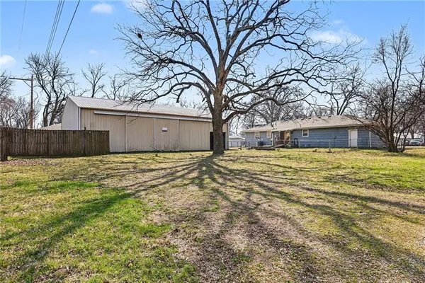 $199,900 | 529 North 5th Street, Lacygne, KS 66040