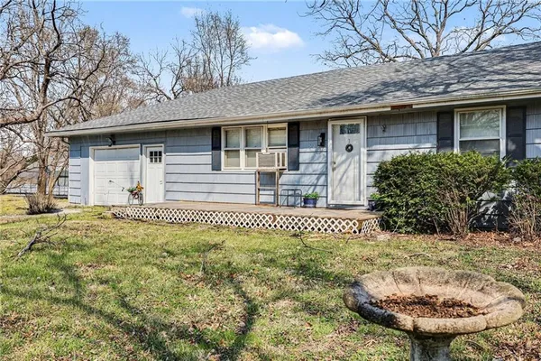 $199,900 | 529 North 5th Street, Lacygne, KS 66040