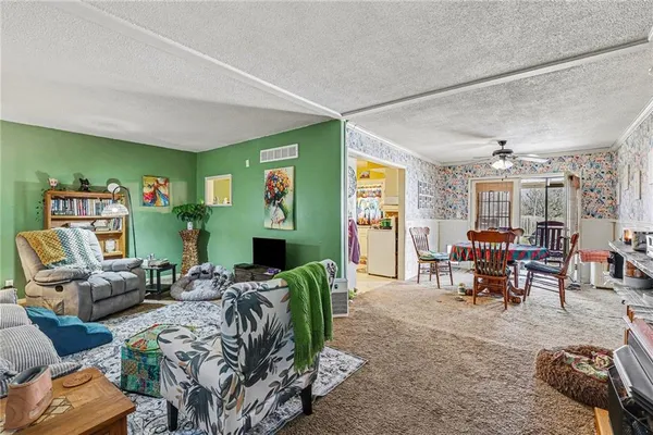 $214,900 | 529 North 5th Street, Lacygne, KS 66040