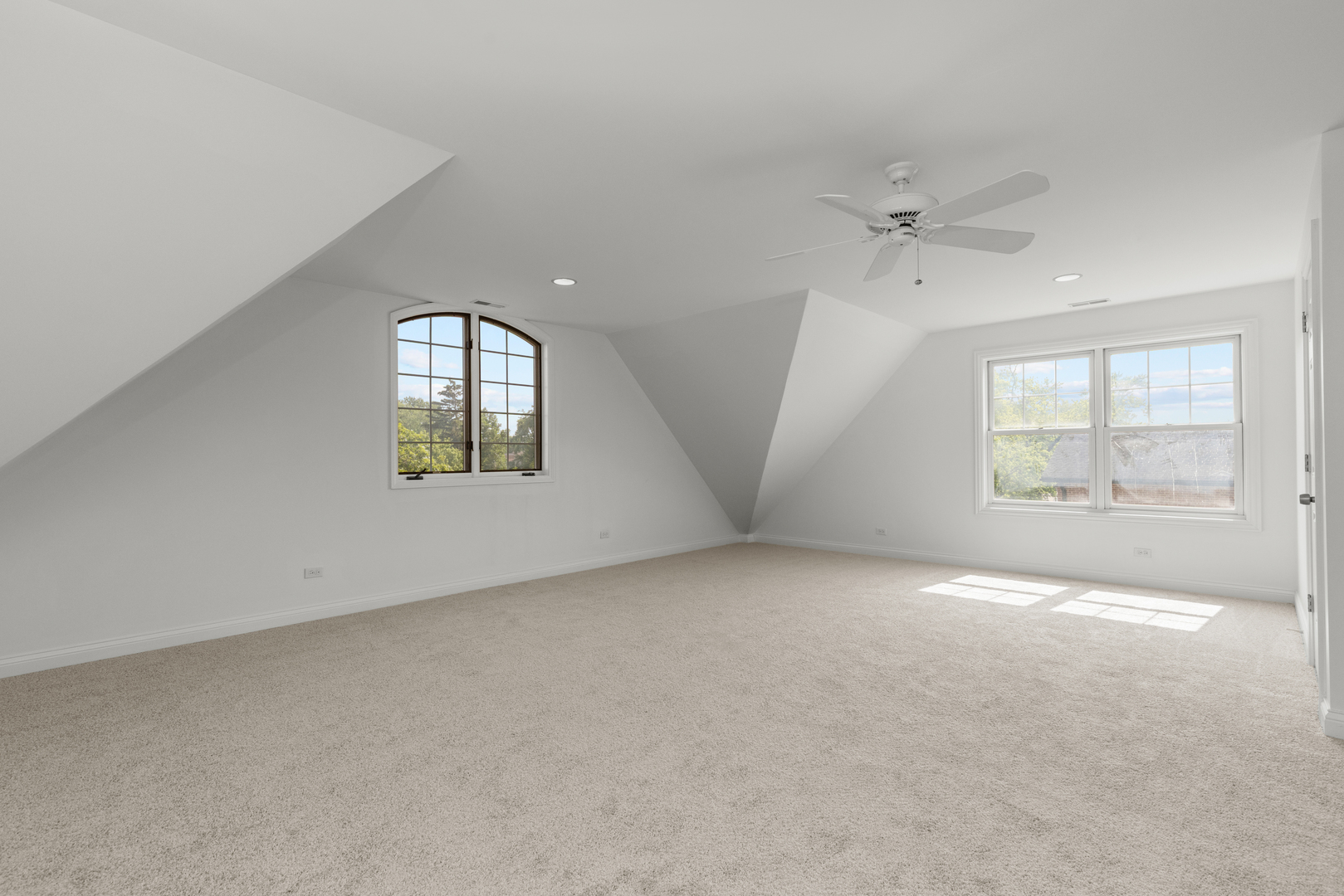 6972 West Imlay Street Chicago, IL 60631 - Photo 28 of 42 an empty room with a empty space and windows