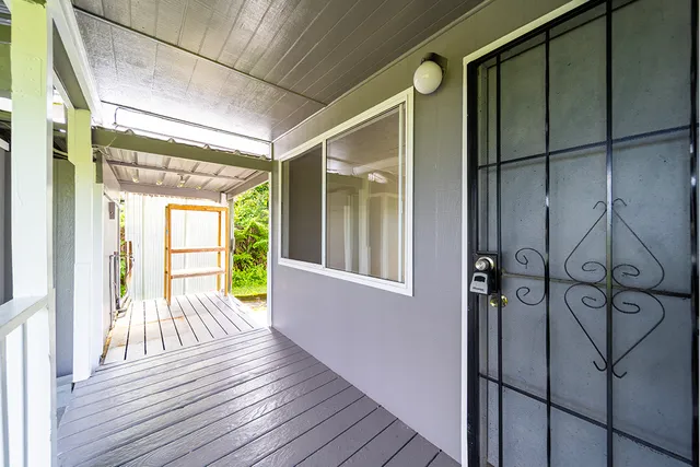 a view of an entryway