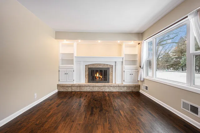 $265,000 | 4854 East Y Avenue, Vicksburg, MI 49097