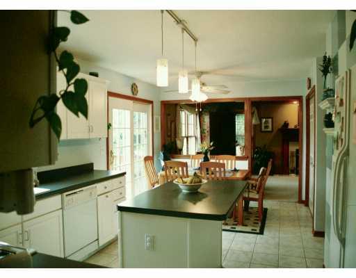2344 Nicholson Road Franklin Park, PA 15143 - Photo 5 of 8 Kitchen.