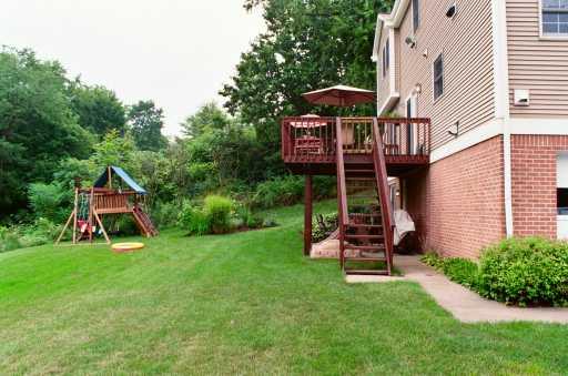 2344 Nicholson Road Franklin Park, PA 15143 - Photo 8 of 8 Yard/Garden.