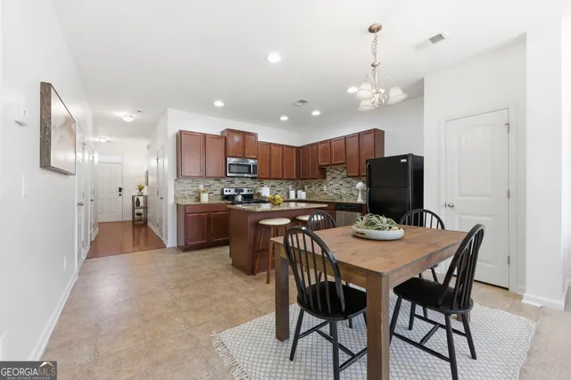 $275,000 | 6872 Zaniah Road, Atlanta, GA 30331