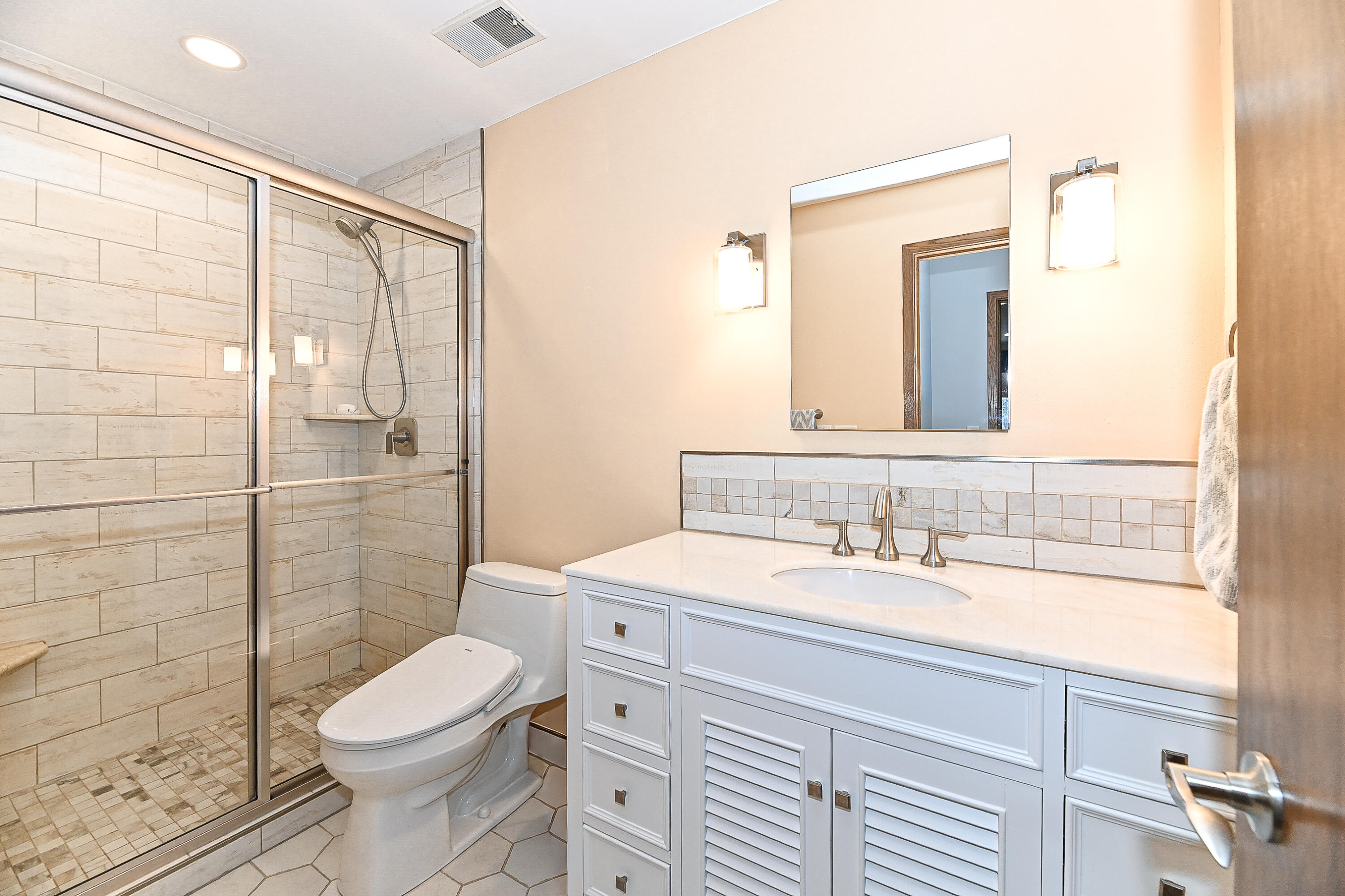 12990 West Bluemound Road, Unit 202 Elm Grove, WI 53122 - Photo 19 of 32 Bluemound-26