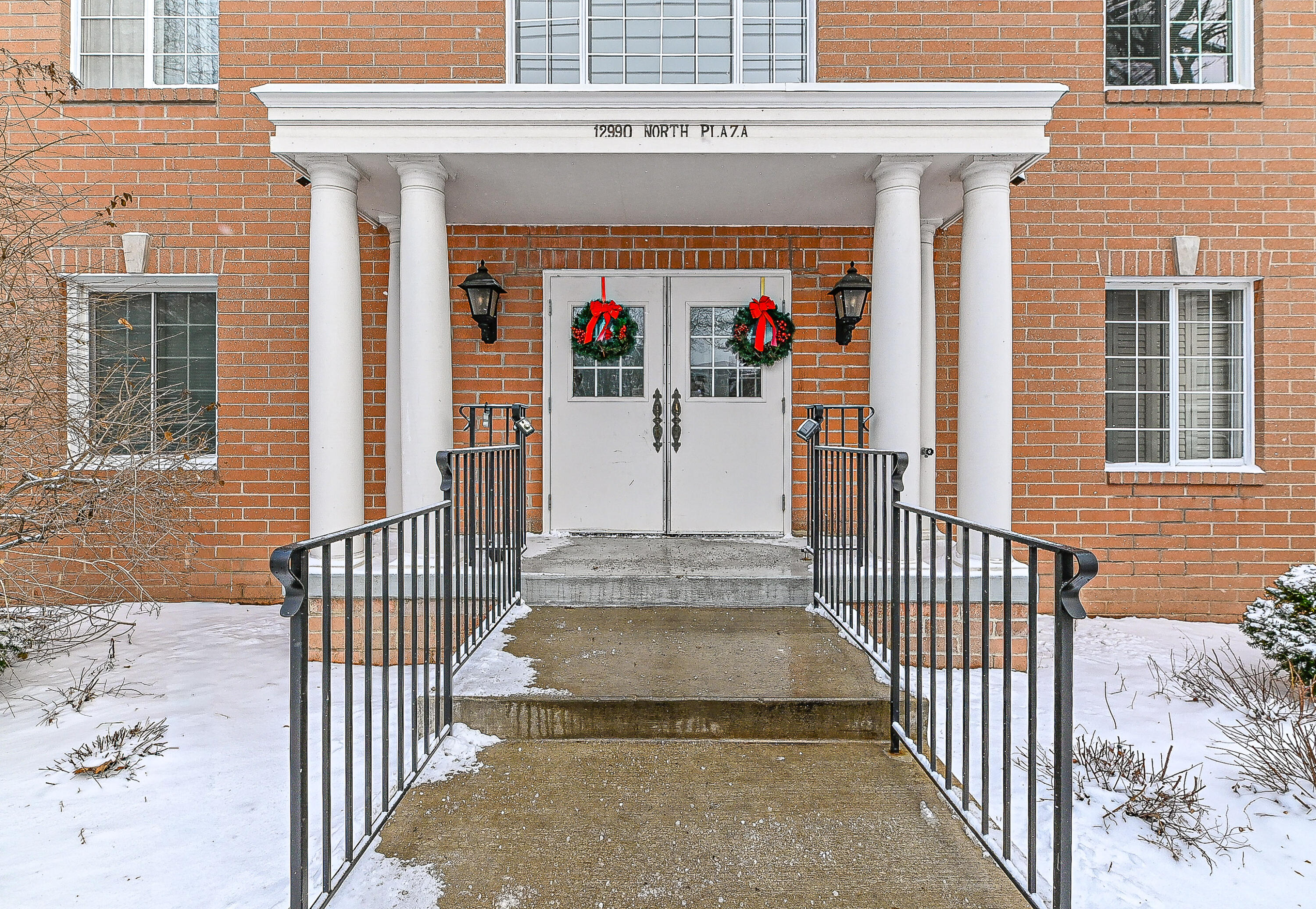 12990 West Bluemound Road, Unit 202 Elm Grove, WI 53122 - Photo 2 of 32 Bluemound-5