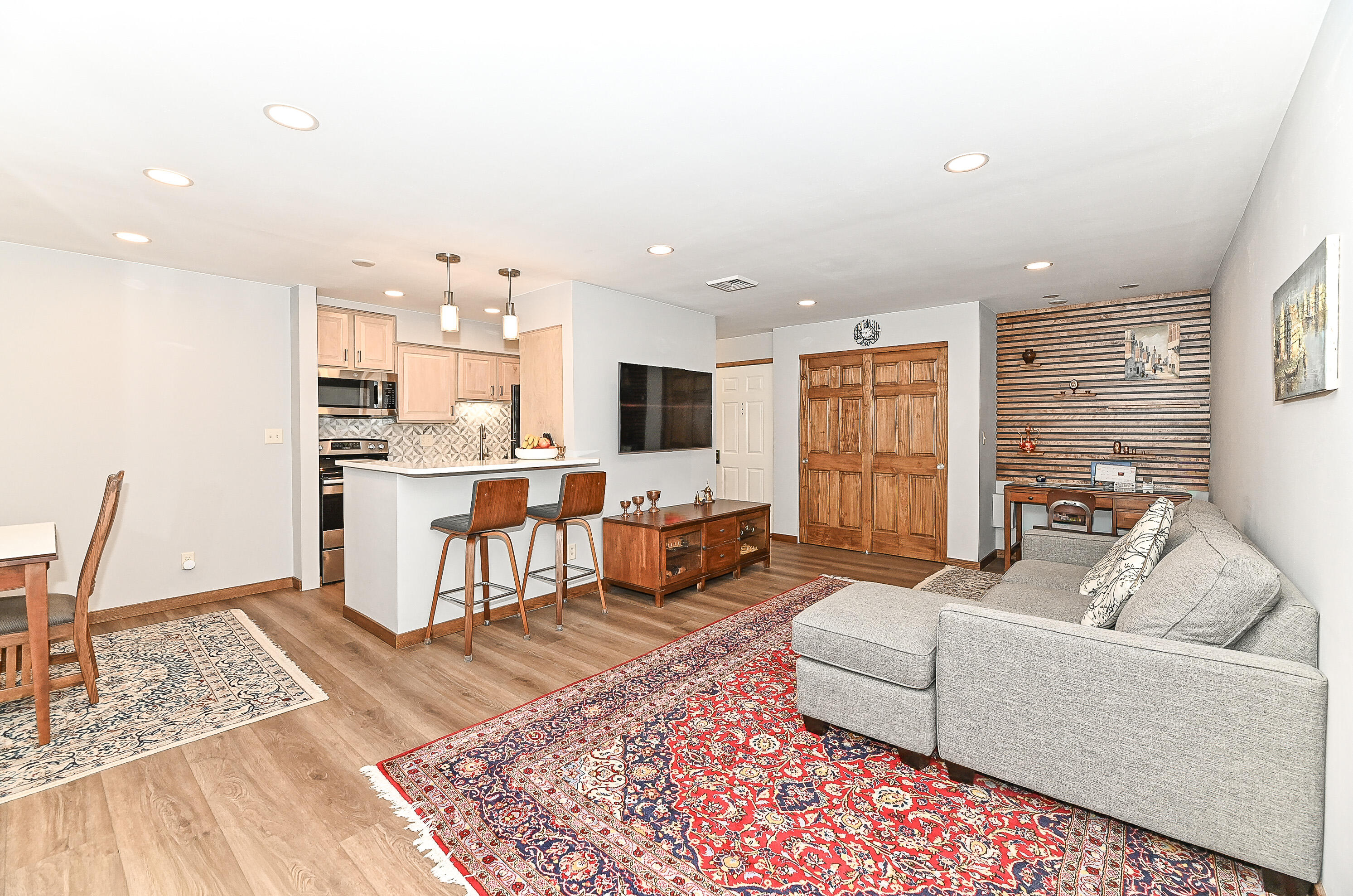 12990 West Bluemound Road, Unit 202 Elm Grove, WI 53122 - Photo 5 of 32 Bluemound-11