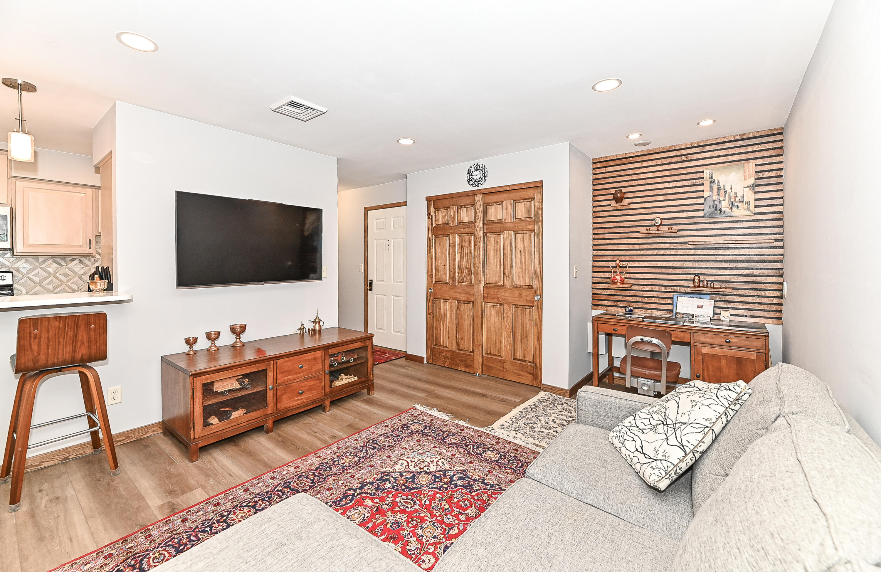 12990 West Bluemound Road, Unit 202 Elm Grove, WI 53122 - Photo 6 of 32 Bluemound-12