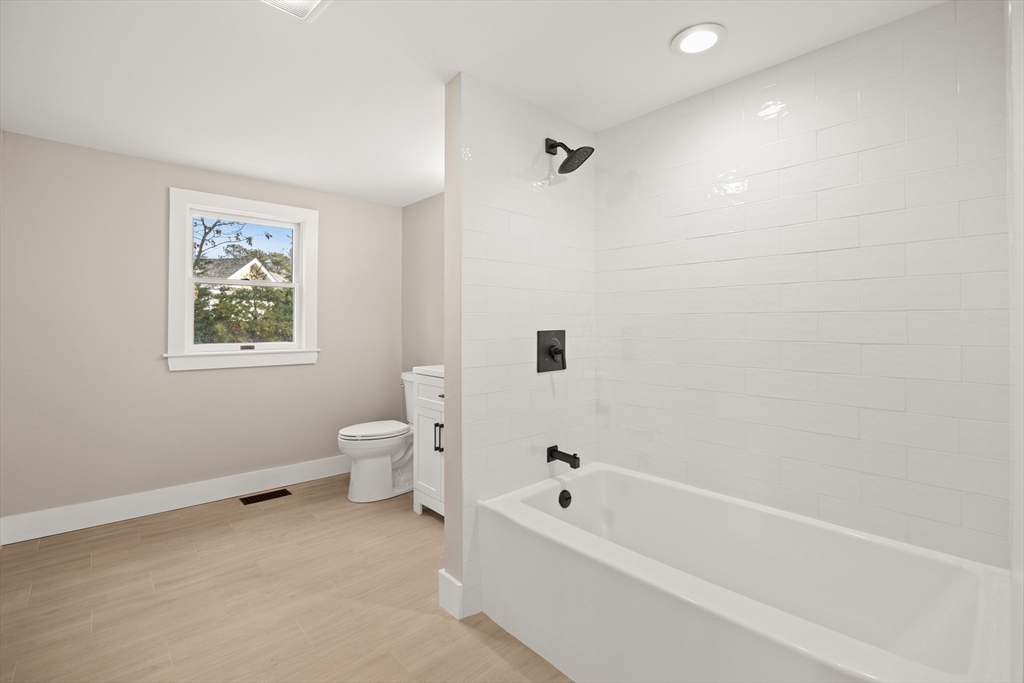 114 Orchard Road Mashpee, MA 02649 - Photo 17 of 42