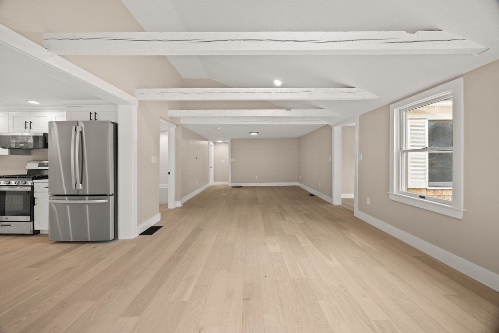 114 Orchard Road Mashpee, MA 02649 - Photo 9 of 42