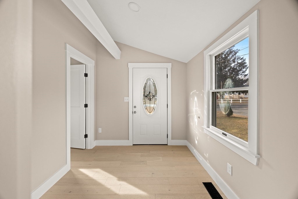 114 Orchard Road Mashpee, MA 02649 - Photo 10 of 42