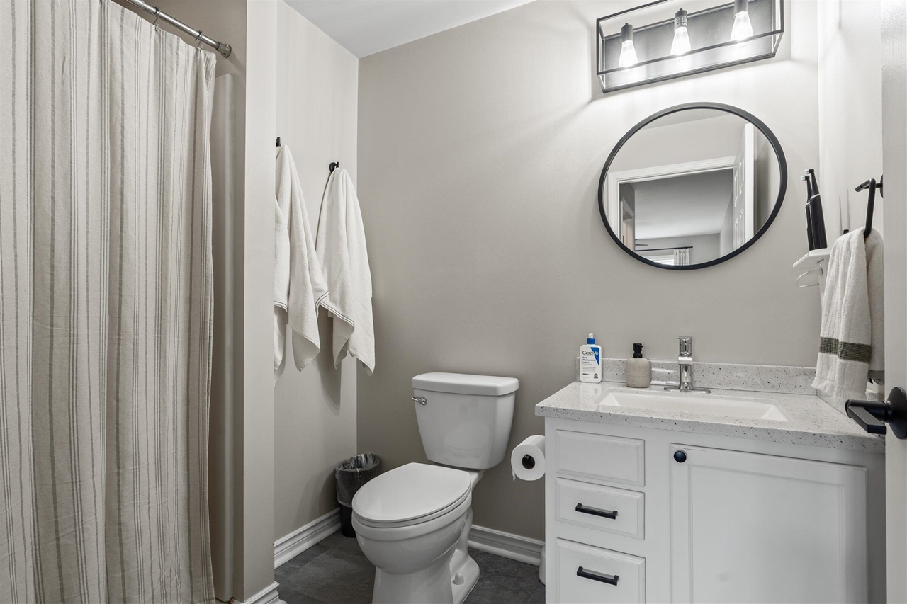 1097 Ann Arbor Road Plymouth, MI 48170 - Photo 13 of 28