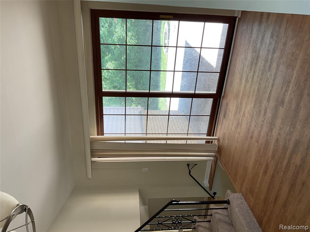 7096 Riverstone Road West Bloomfield, MI 48322 - Photo 7 of 26