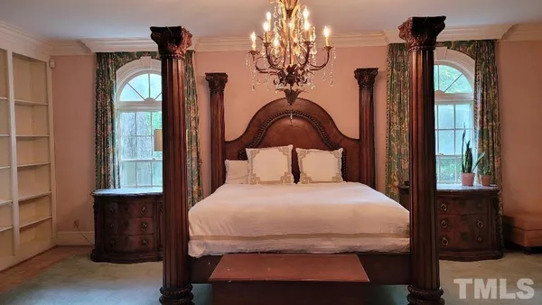 a bathroom with a sink and toilet