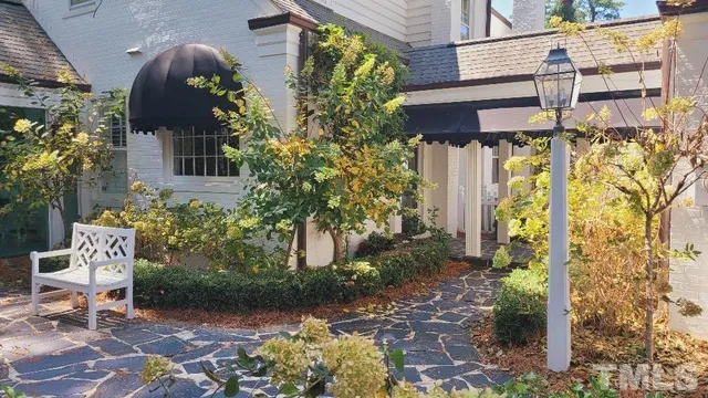a close view of bathroom sink