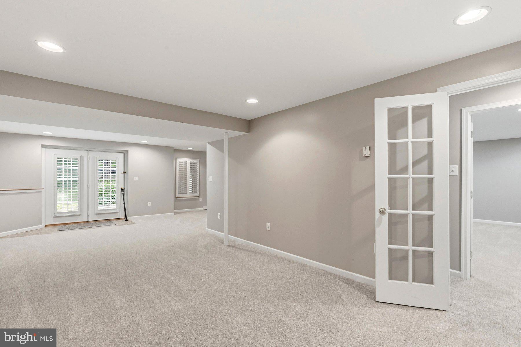 184 Hickory Point Road Pasadena, MD 21122 - Photo 43 of 57