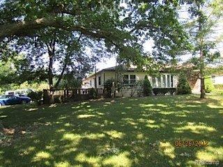 70401 Wolcott Road Armada, MI 48005 - Photo 13 of 16 SIDE.jpg