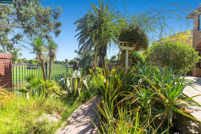 a view of a multi story residential apartment building