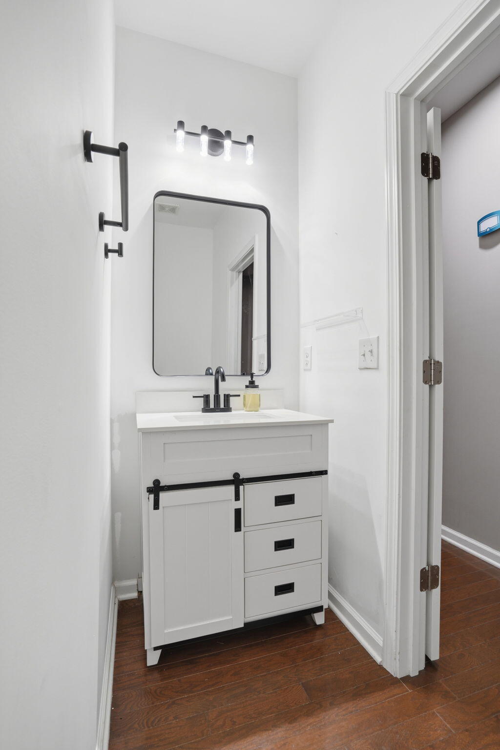 2307 Hummingbird Lane Summerville, SC 29483 - Photo 19 of 63 Half Bathroom