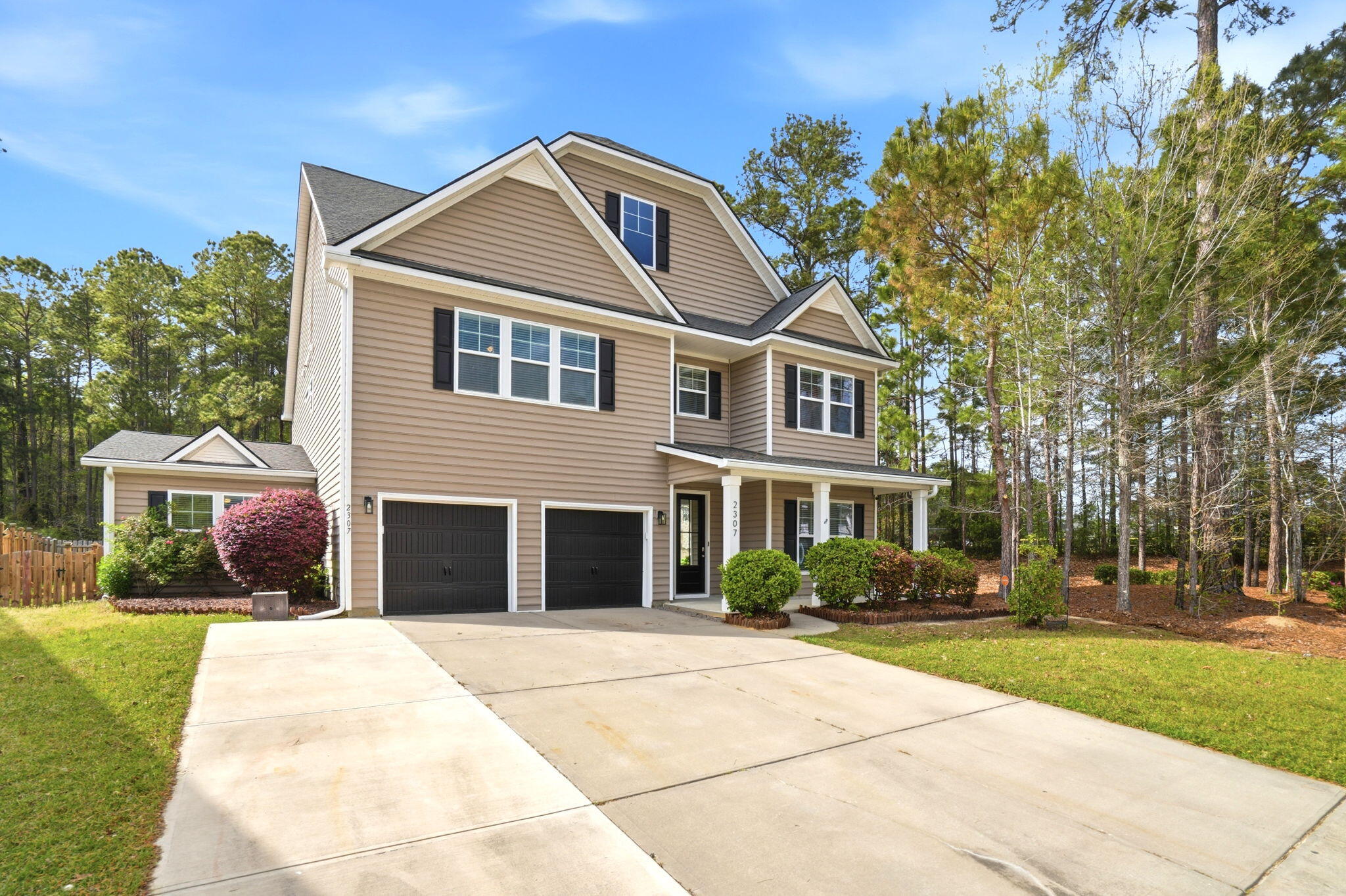 2307 Hummingbird Lane Summerville, SC 29483 - Photo 2 of 63 5-web-or-mls-011_DSC06352