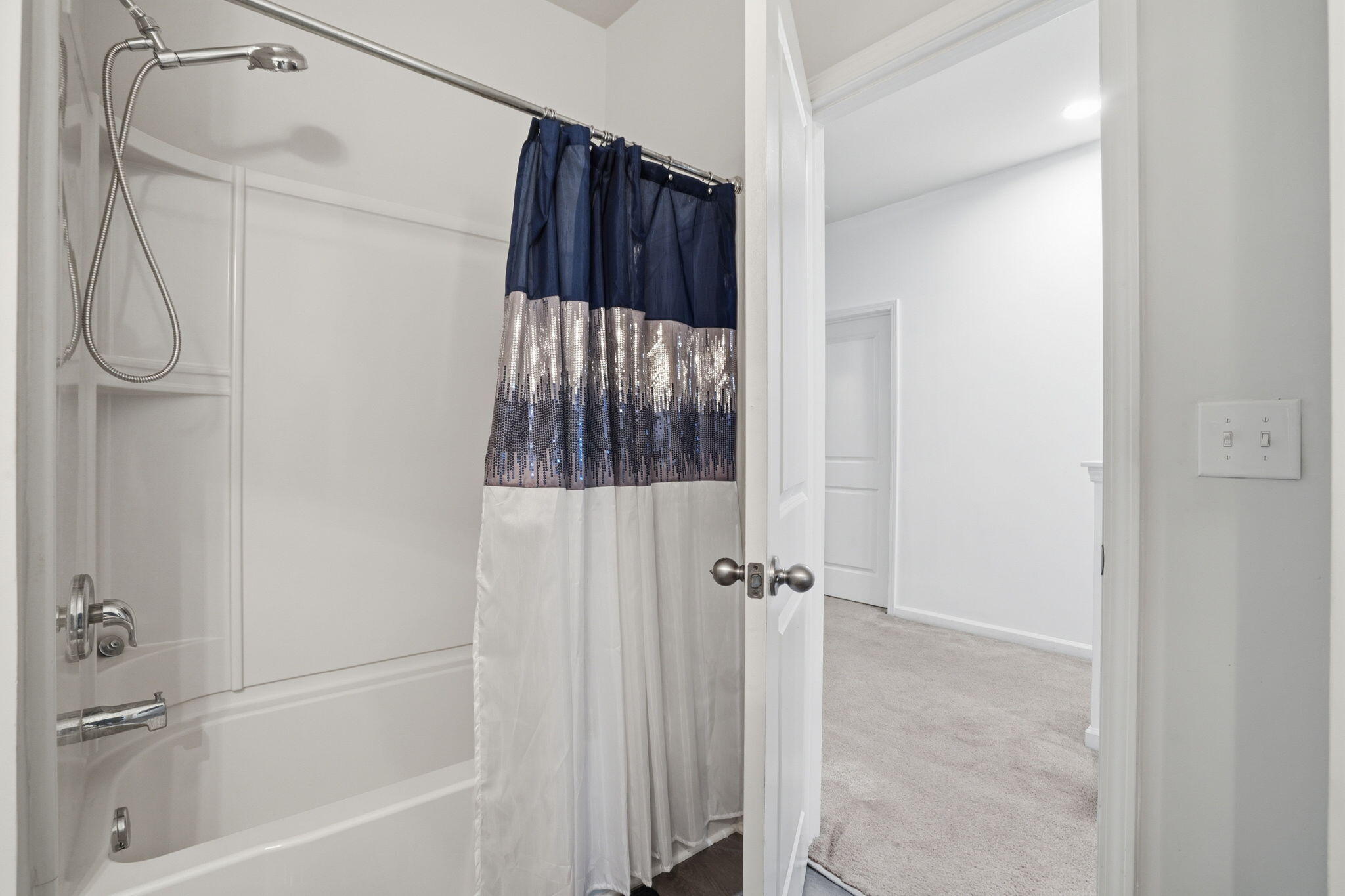 2307 Hummingbird Lane Summerville, SC 29483 - Photo 39 of 63 Bathroom 3 (2)