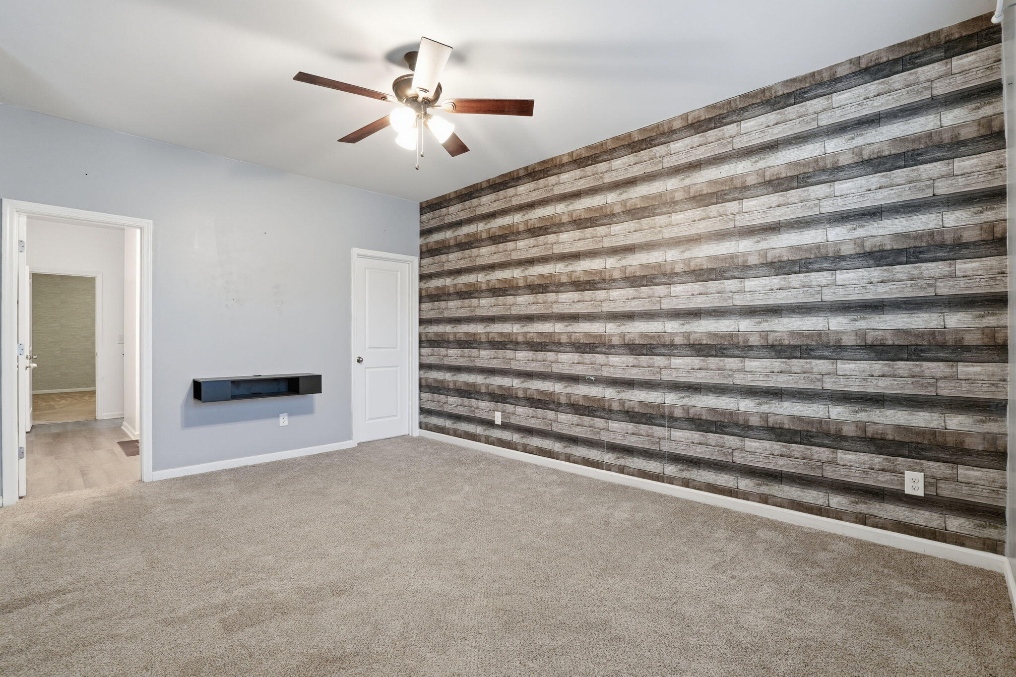 2307 Hummingbird Lane Summerville, SC 29483 - Photo 46 of 63 Bedroom 3 Upstairs