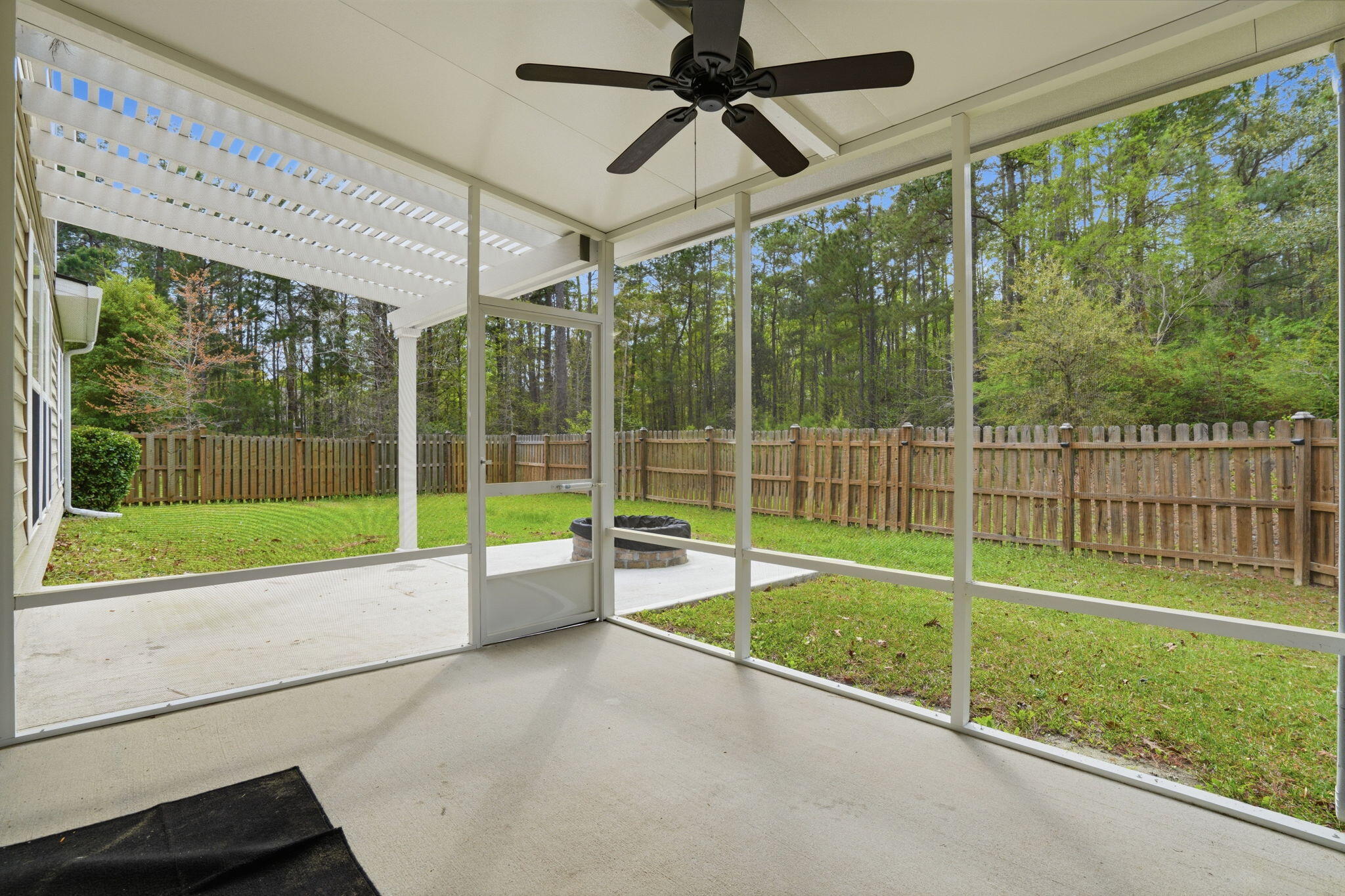 2307 Hummingbird Lane Summerville, SC 29483 - Photo 51 of 63 Screened Porch (2)