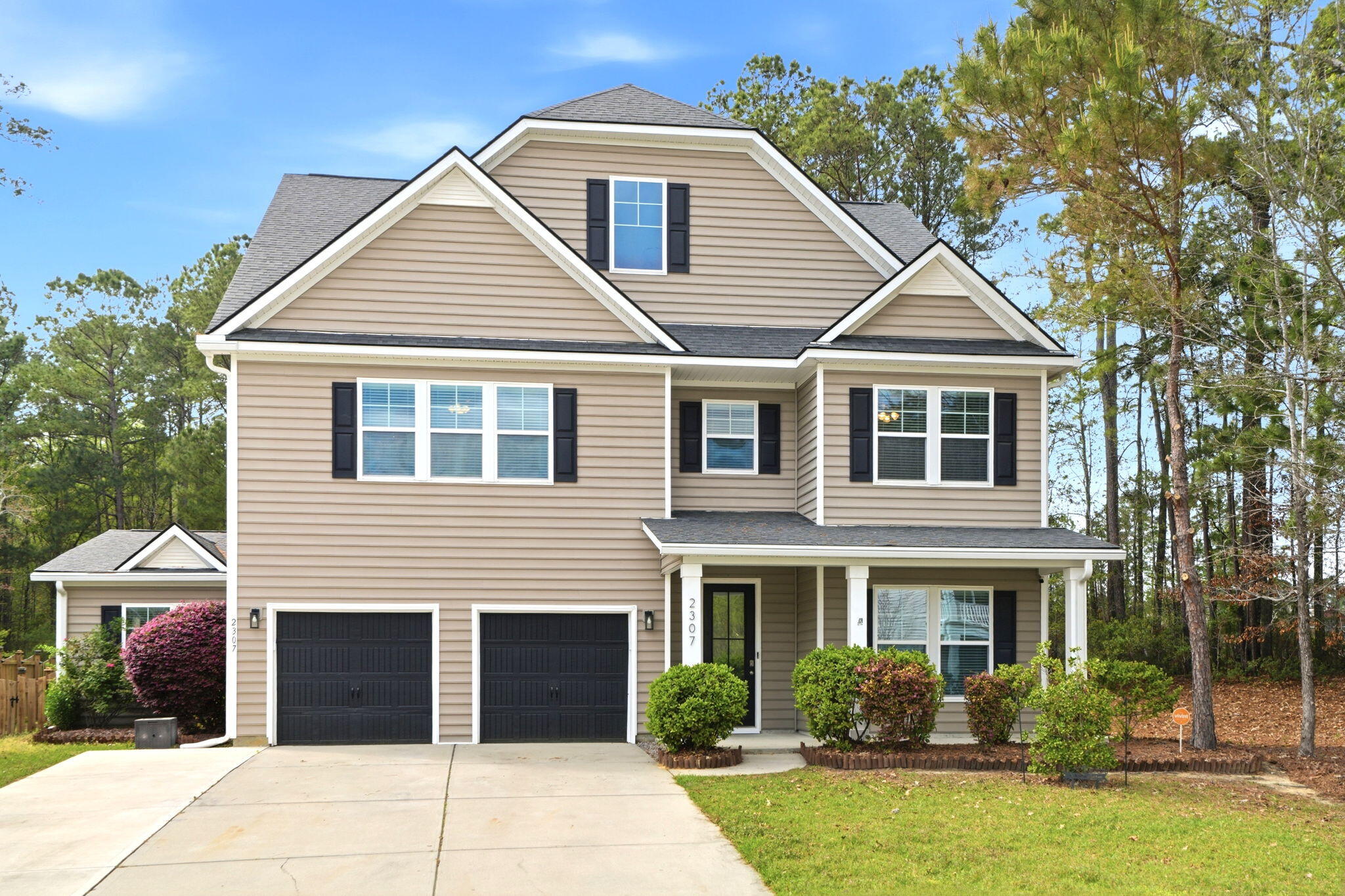 2307 Hummingbird Lane Summerville, SC 29483 - Photo 6 of 63 2_Front 2