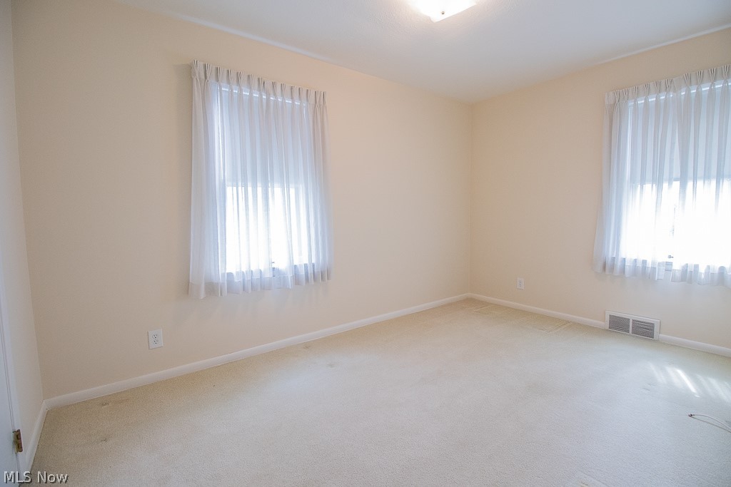 31654 Densmore Road Willowick, OH 44095 - Photo 15 of 25 Second bedroom on the first floor