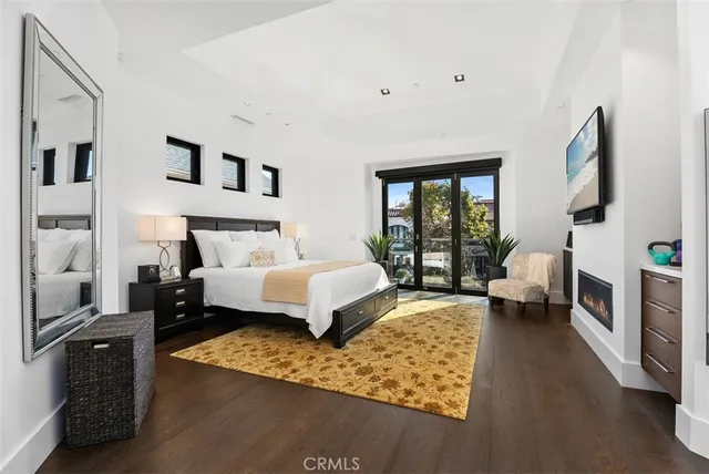 $6,700,000 | 605 Marigold Avenue, Corona del Mar, CA 92625