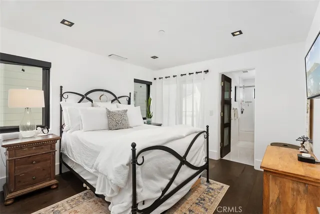 $6,700,000 | 605 Marigold Avenue, Corona del Mar, CA 92625