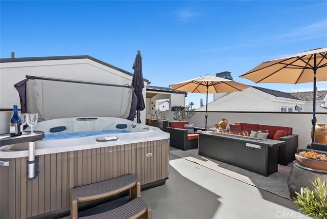 $6,700,000 | 605 Marigold Avenue, Corona del Mar, CA 92625