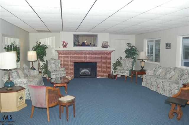4500 Lakeshore Road, Unit 19 Fort Gratiot, MI 48059 - Photo 10 of 12 31130541-9.JPG