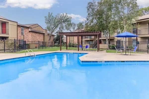 $799 | 10301 Sandpiper Drive, Unit 7087, Houston, TX 77096