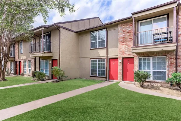 $799 | 10301 Sandpiper Drive, Unit 7087, Houston, TX 77096