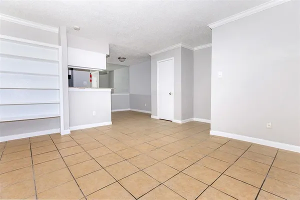 $799 | 10301 Sandpiper Drive, Unit 7087, Houston, TX 77096